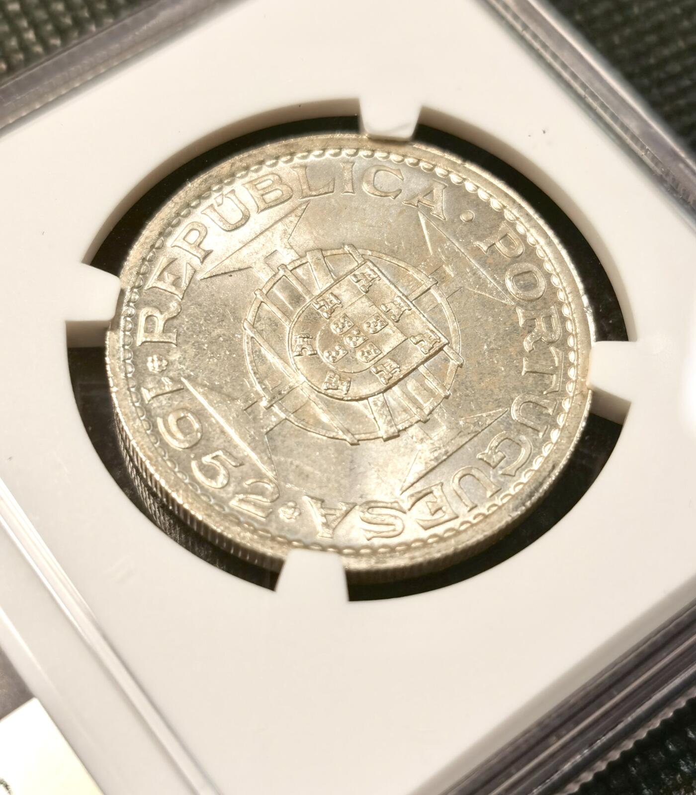  甄臻铺-世界币章拍卖（第26期），送拍享返佣金等优惠多多 NGC-MS65 1952年澳门首发伍圆，2枚一组