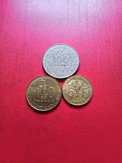 【云涧收藏】第四十八场 - 西非1992年5、10、100法朗3枚