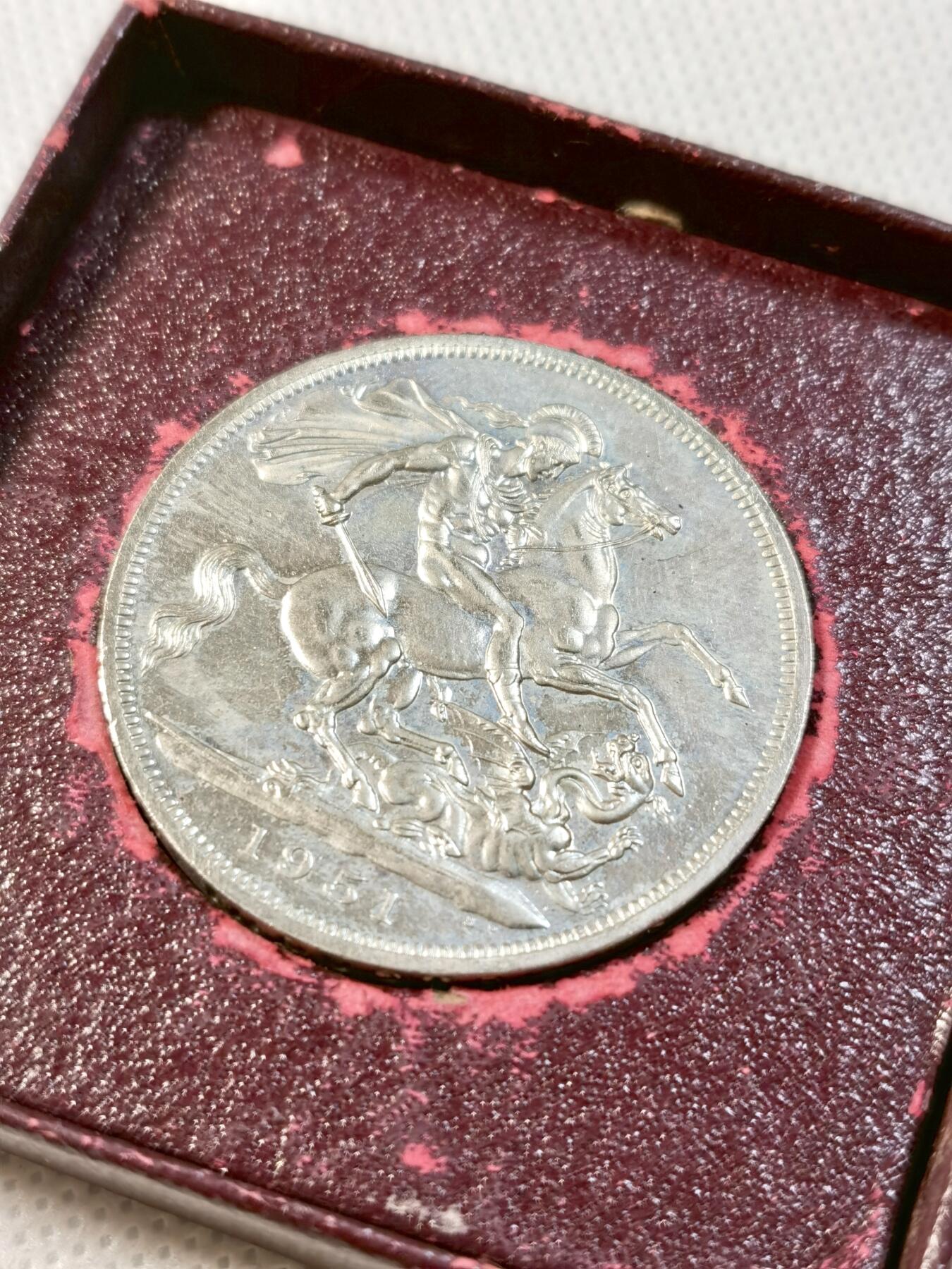  甄臻铺-世界币章拍卖（第26期），送拍享返佣金等优惠多多 英国1951年镊马剑，最后的马剑盒证全