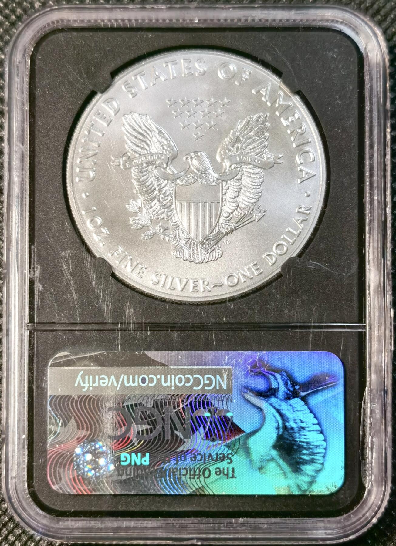  甄臻铺-世界币章拍卖（第26期），送拍享返佣金等优惠多多 NGC-MS70 美国2017年行走女神，签名版