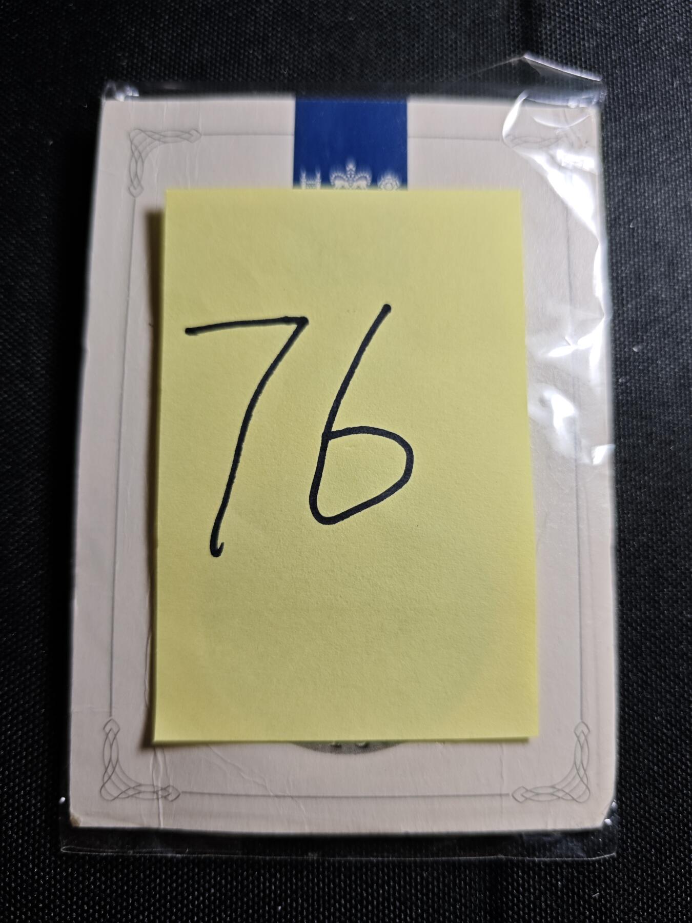 KK钱币收藏小铺 《批量/好品散币 套币 银币》专场 2月预留时间 周末发货  英国1990年5镑卡套 女王母亲90岁纪念币 铜镍克朗币 不多见