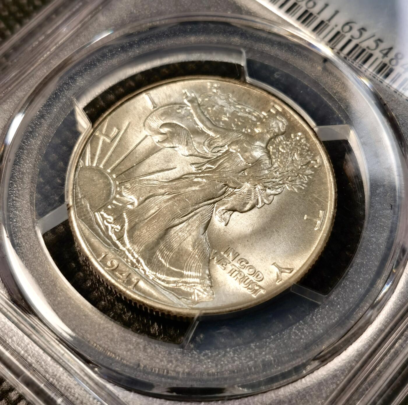  甄臻铺-世界币章拍卖（第26期），送拍享返佣金等优惠多多 PCGS-MS65 美国1941年行走女神50美分，少见高分，流水转光