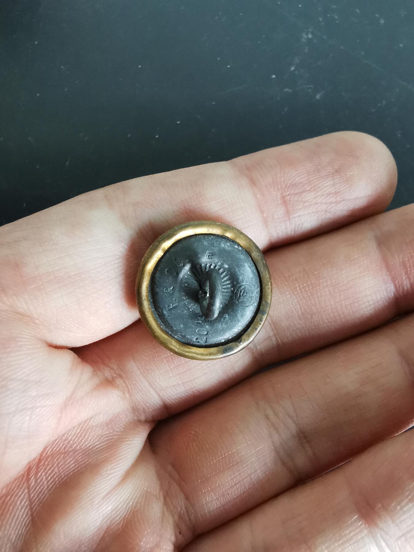 老王徽章第137期 德三NSDAP制服纽扣   直径21mm