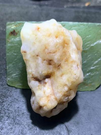精美天然地表原皮冻料风化纹金丝玉籽料原石一块 - 精美天然地表原皮冻料风化纹金丝玉籽料原石一块