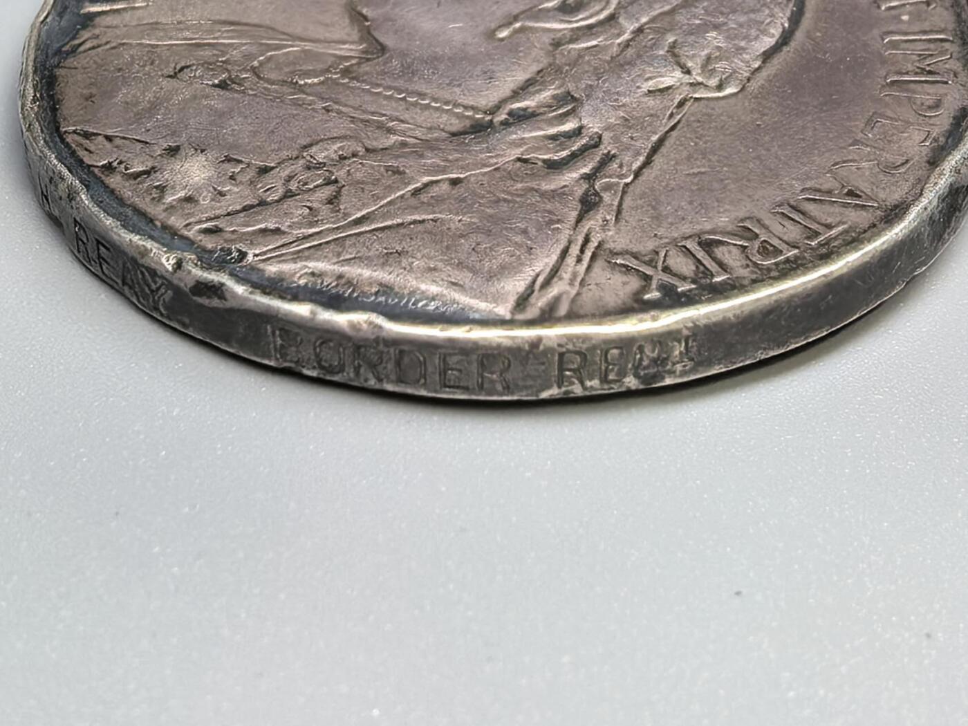 小驴勋章奖章收藏7月26日星期六晚18点拍卖（有偿代拍送拍规则在简介最后，店主微信码在最后一拍品，参拍须阅读规则后再参拍，关系到运费包装发货时效真假辨别等关键信息，送拍规则在最后介绍后面，8月2日暂停一期9日继续）