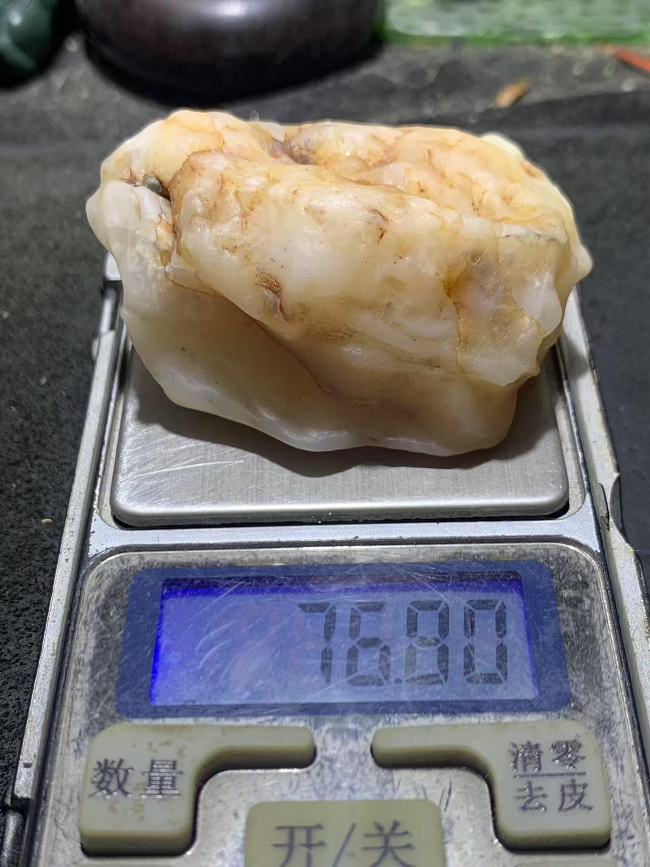 精美天然地表原皮冻料风化纹金丝玉籽料原石一块