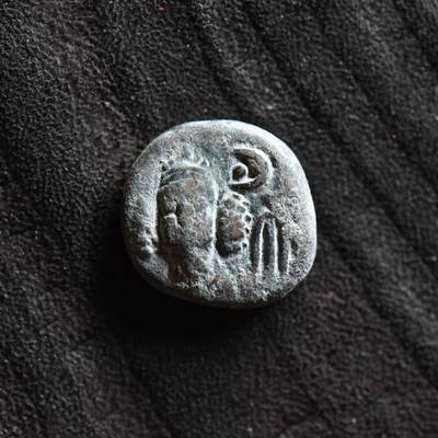 【良泉】第36期【直播场】8月21日晚19.30点开拍！173组，西方古代钱币、杂项专场 - 公元1世纪【埃兰】奥罗德斯一世（卡姆纳斯基尔）铜币，3.69克
