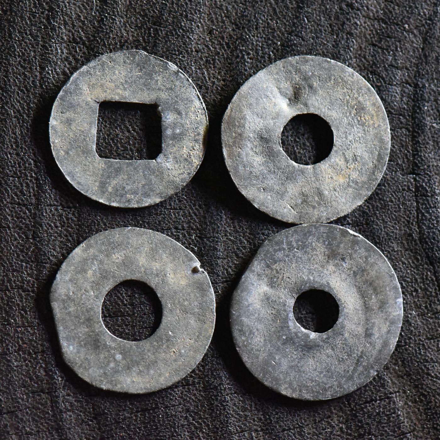 【良泉】【直播场】第三十五期，172组 银器、银饰、西方古代钱币专场，8月7日晚19.30点开拍！ 17-18世纪【海上丝绸之路】东南亚锡钱4枚一组，总重3.05克