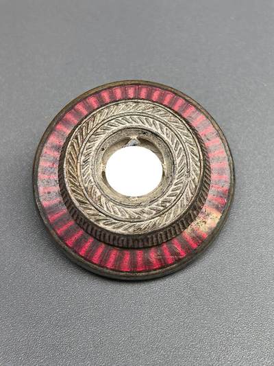 小驴勋章奖章收藏7月26日星期六晚18点拍卖（有偿代拍送拍规则在简介最后，店主微信码在最后一拍品，参拍须阅读规则后再参拍，关系到运费包装发货时效真假辨别等关键信息，送拍规则在最后介绍后面，8月2日暂停一期9日继续） - 德国NSDAP政治领袖大檐帽帽徽，背打RZM M1/34厂标