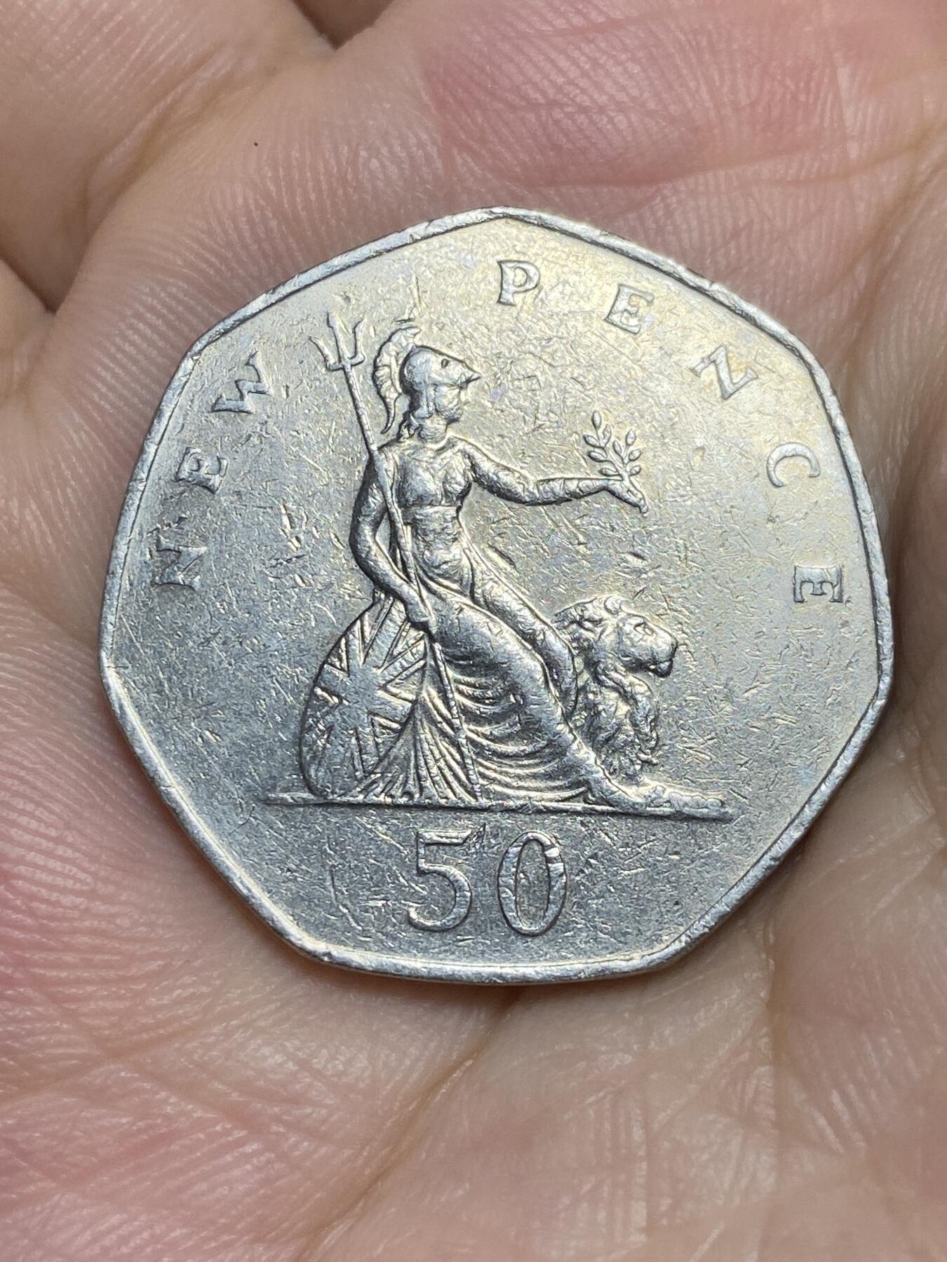 2025年第七十一场(总第九十七场）外国好品散币(免佣金) 英国🇬🇧1980年50新便士(伊丽莎白二世中年花冠，十进制第一版)