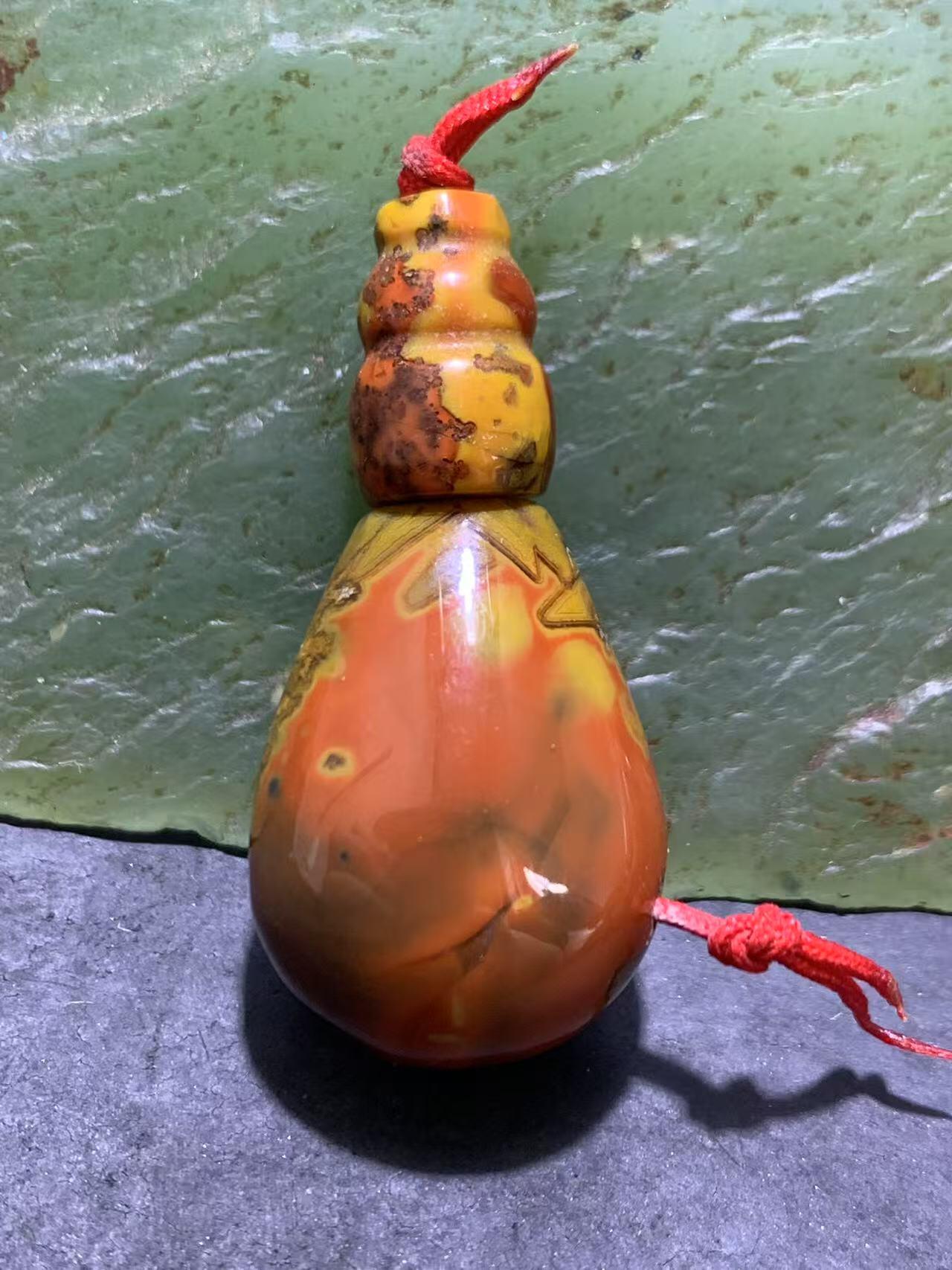 精美草花纹战国红玛瑙佛头三通一套