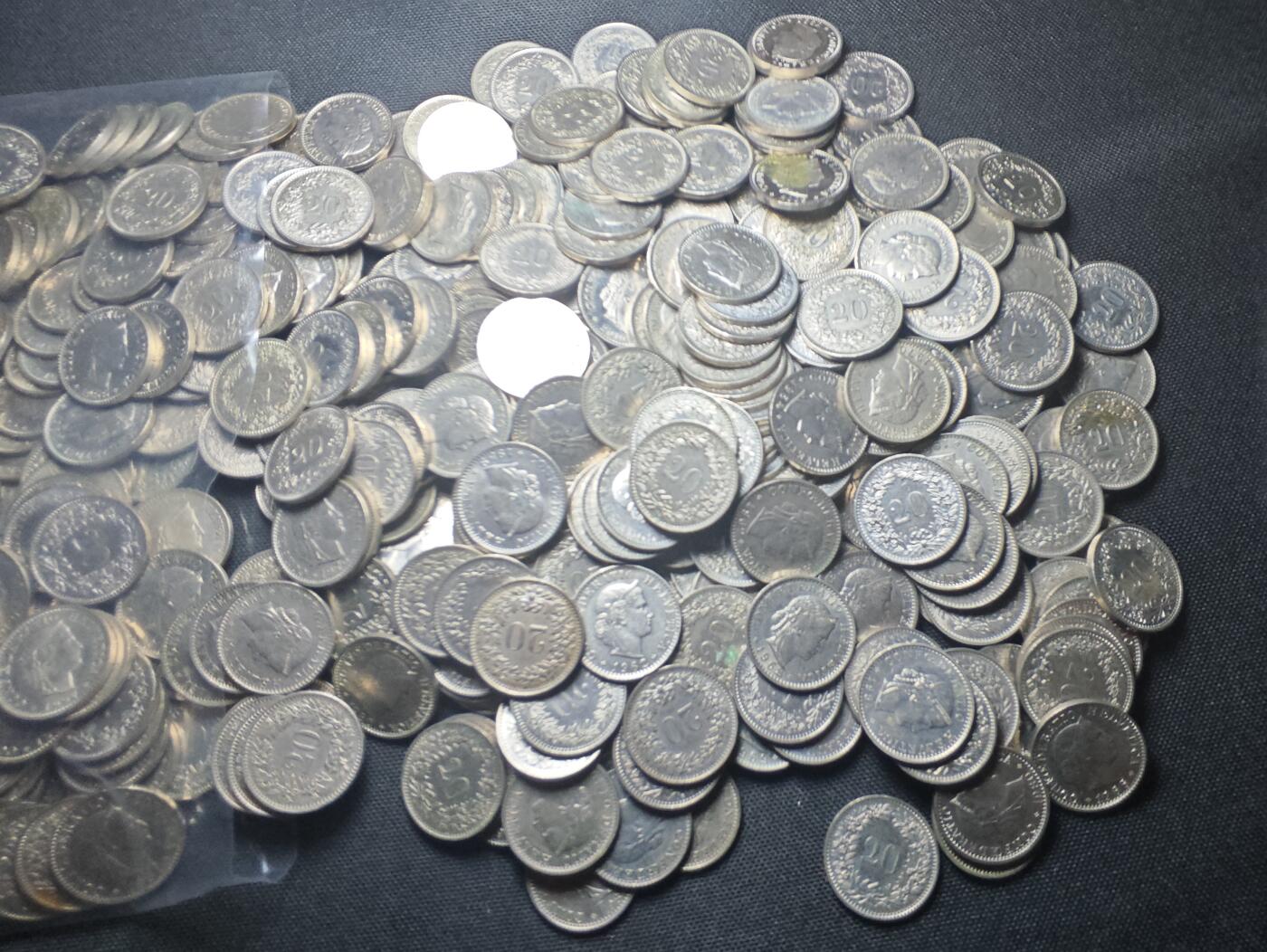 KK钱币收藏小铺 《批量/好品散币 套币 银币》专场 2月预留时间 周末发货  瑞士20分一组472枚 各种年份 面值94.4法郎!