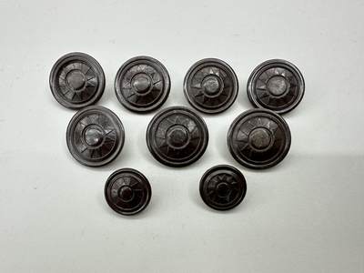 世界军品小玩意第一场 - 国军草绿衣服胶木扣