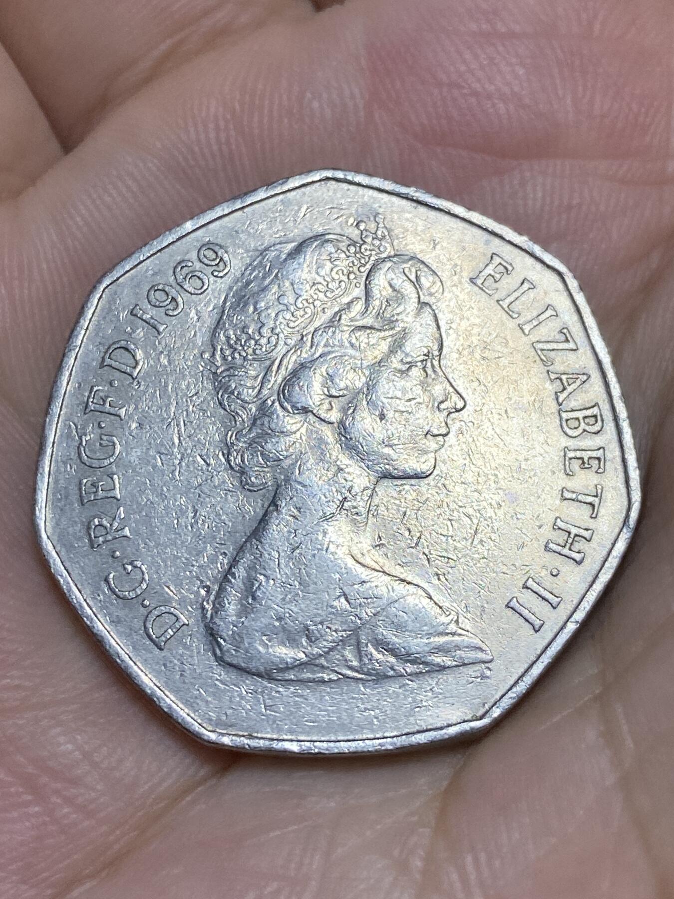 2025年第七十一场(总第九十七场）外国好品散币(免佣金) 英国🇬🇧1969年50新便士(伊丽莎白二世中年花冠，十进制第一版首发年)