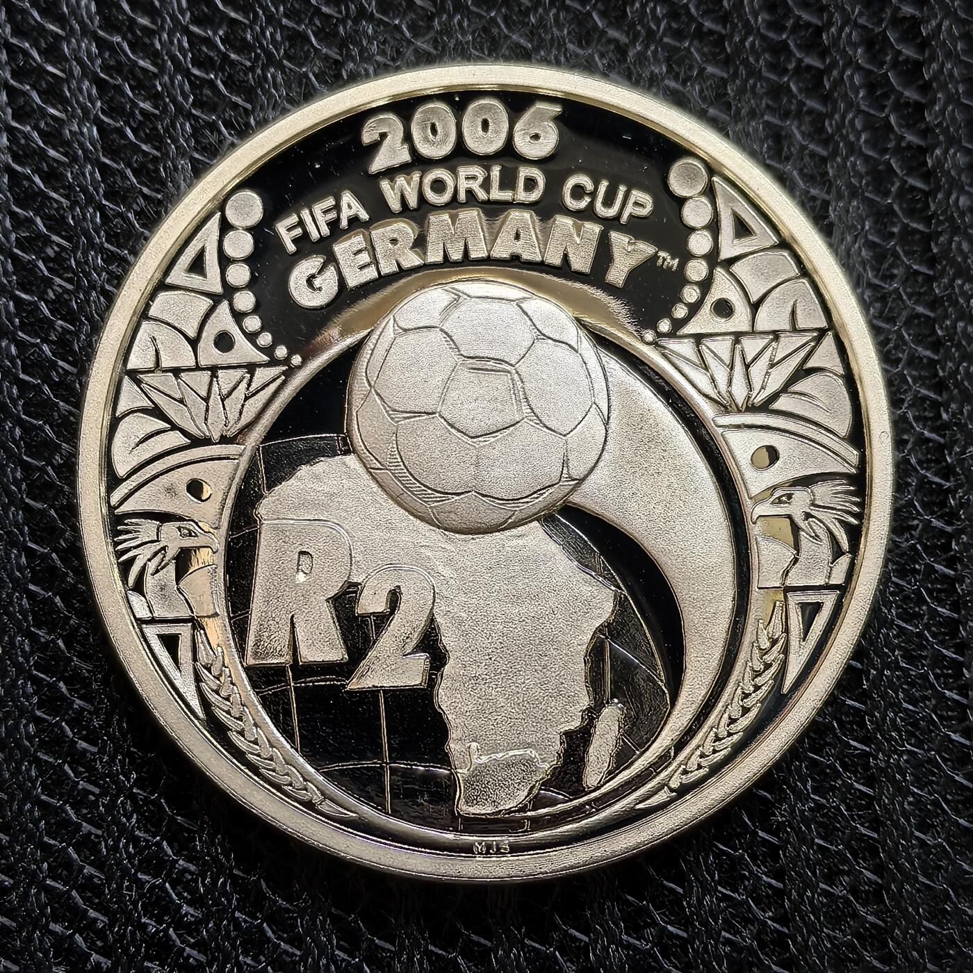 道一币馆币章第一百三十九场 南非2005年06年德国世界杯2兰特精制银币  33.6g 925S 50000