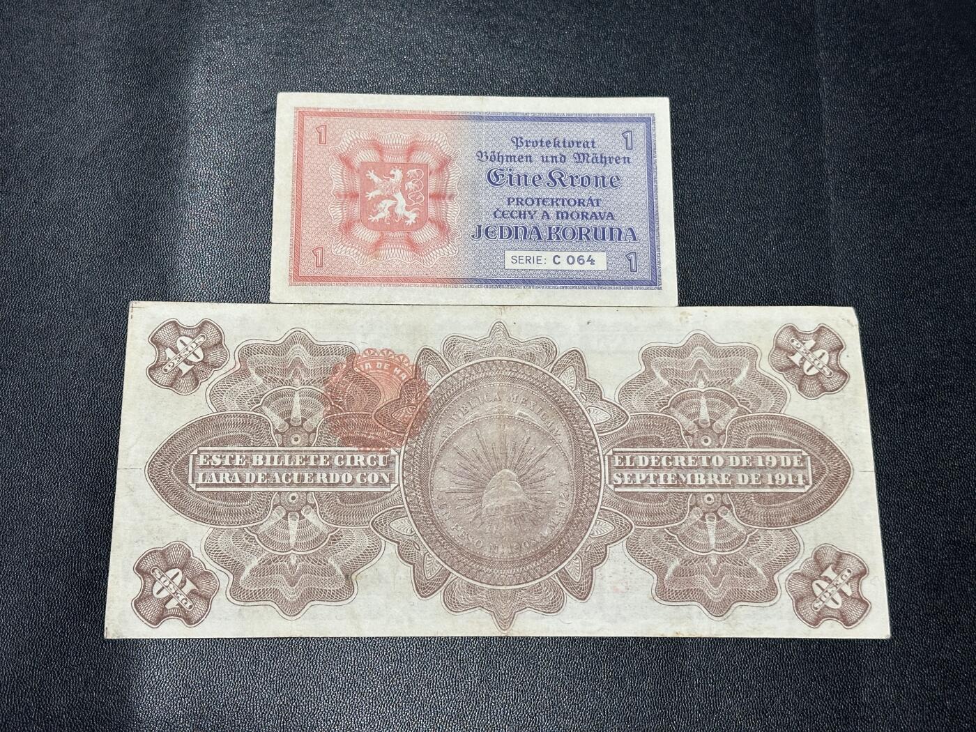 《外钞收藏家》第五百五十一期（本期外币强钞精品场）（本平台长期征集拍品、欢迎藏友们联系合作） 波西米亚和摩拉维亚1克朗+墨西哥10比索 两张一起 非全新 品相如图