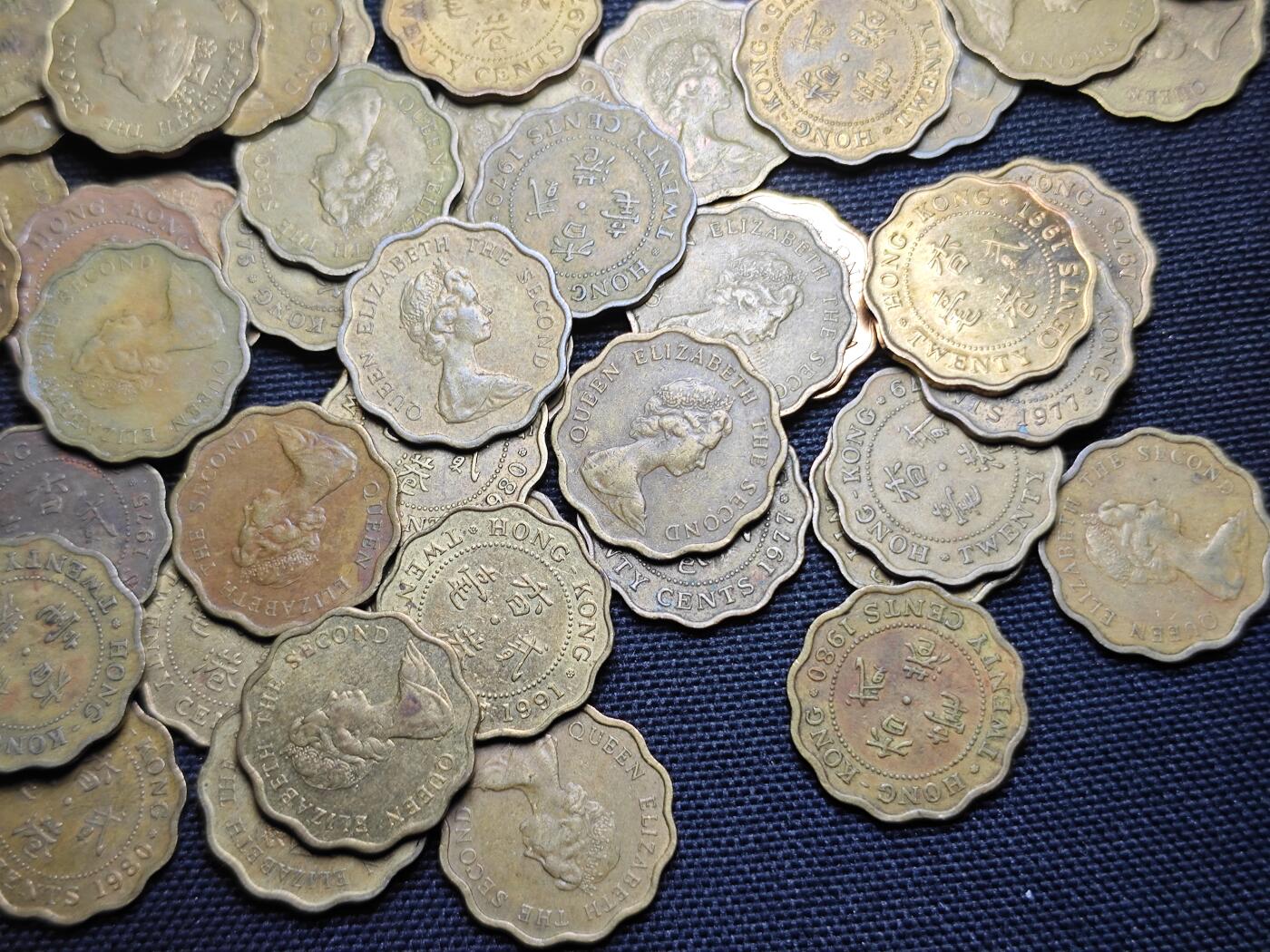 KK钱币收藏小铺 《批量/好品散币 套币 银币》专场 2月预留时间 周末发货  香港女王2毫铜币85枚