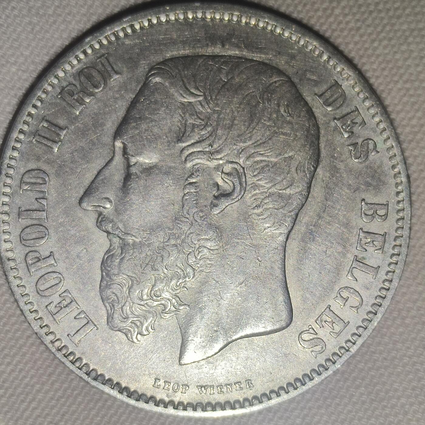 银币-章牌 1875年比利时五法郎银币  保真 原低评级后拆盒，盒子破损，要的一起发，品较好。