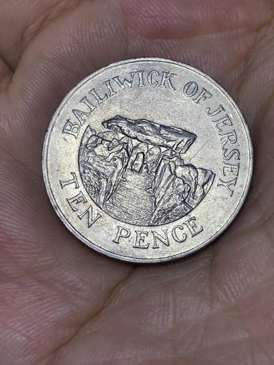 2025年第七十一场(总第九十七场）外国好品散币(免佣金) - 泽西岛🇯🇪1988年10便士(伊丽莎白二世中年花冠，十进制第三套第一版大尺寸版)