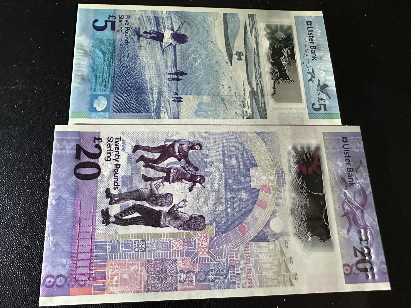 《外钞收藏家》第五百五十一期（本期外币强钞精品场）（本平台长期征集拍品、欢迎藏友们联系合作） 北爱尔兰阿尔斯特银行5和20镑  两张一起 全新UNC