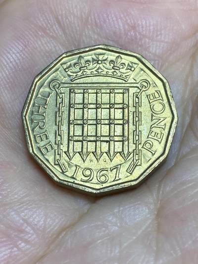 2025年第七十一场(总第九十七场）外国好品散币(免佣金) - 好品–英国🇬🇧1967年3便士(伊丽莎白二世青年桂冠第二版，普制币关门年)