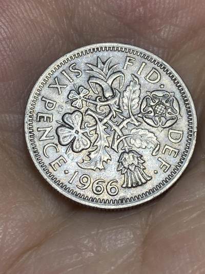 2025年第七十一场(总第九十七场）外国好品散币(免佣金) - 英国🇬🇧1966年6便士(伊丽莎白二世青年桂冠第二版)