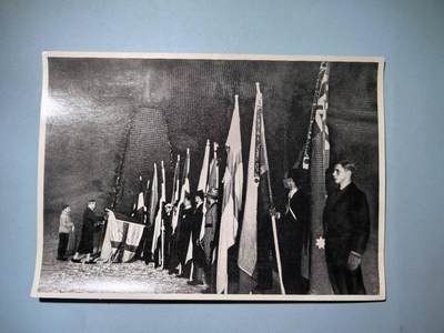 盛世勋华——号角文化勋章邮票专场拍卖第272期 - 德国（1939）1936年柏林奥运会大尺寸宣传照片 奥运旗帜正在装饰：每一面旗帜代表28个国家参加第四届冬奥会，都将获得一条纪念带——并且每次都会响起一声礼炮
