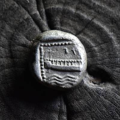 【良泉】第37期【直播场】9月4日晚19.30点开拍！ 160组，西方古代钱币、丝路金银铜件专场 - 【藏家出品B】公元前420-400年【古希腊】阿拉多斯岛（圣经中的“亚发”）腓尼基铭文，一谢克尔银币，9.78克