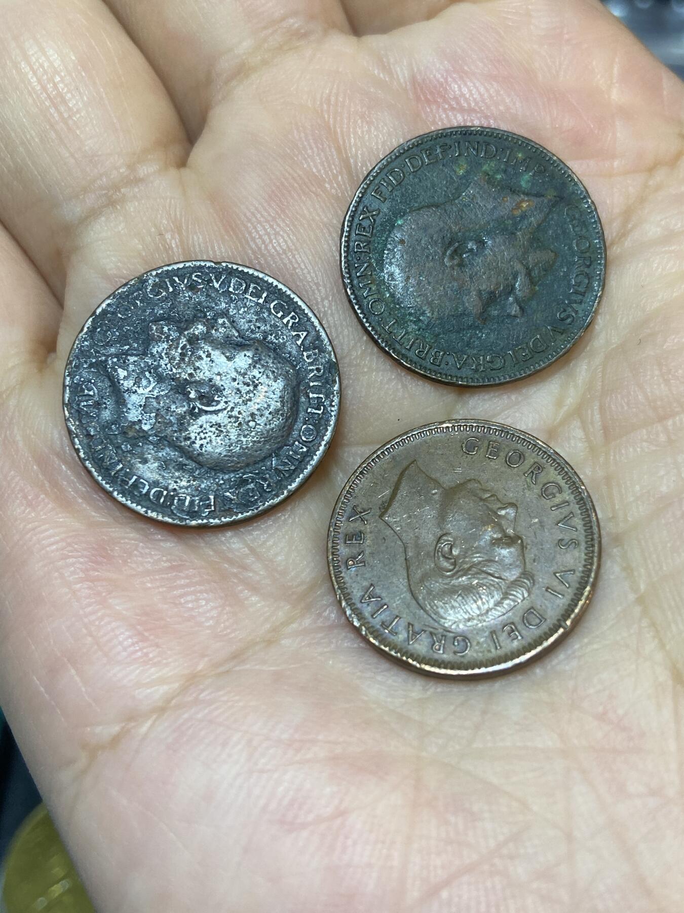 2025年第七十一场(总第九十七场）外国好品散币(免佣金) 弱品3枚：英国🇬🇧1925年、1920年1法新(乔治五世)，加拿大🇨🇦1949年1分(乔治六世))