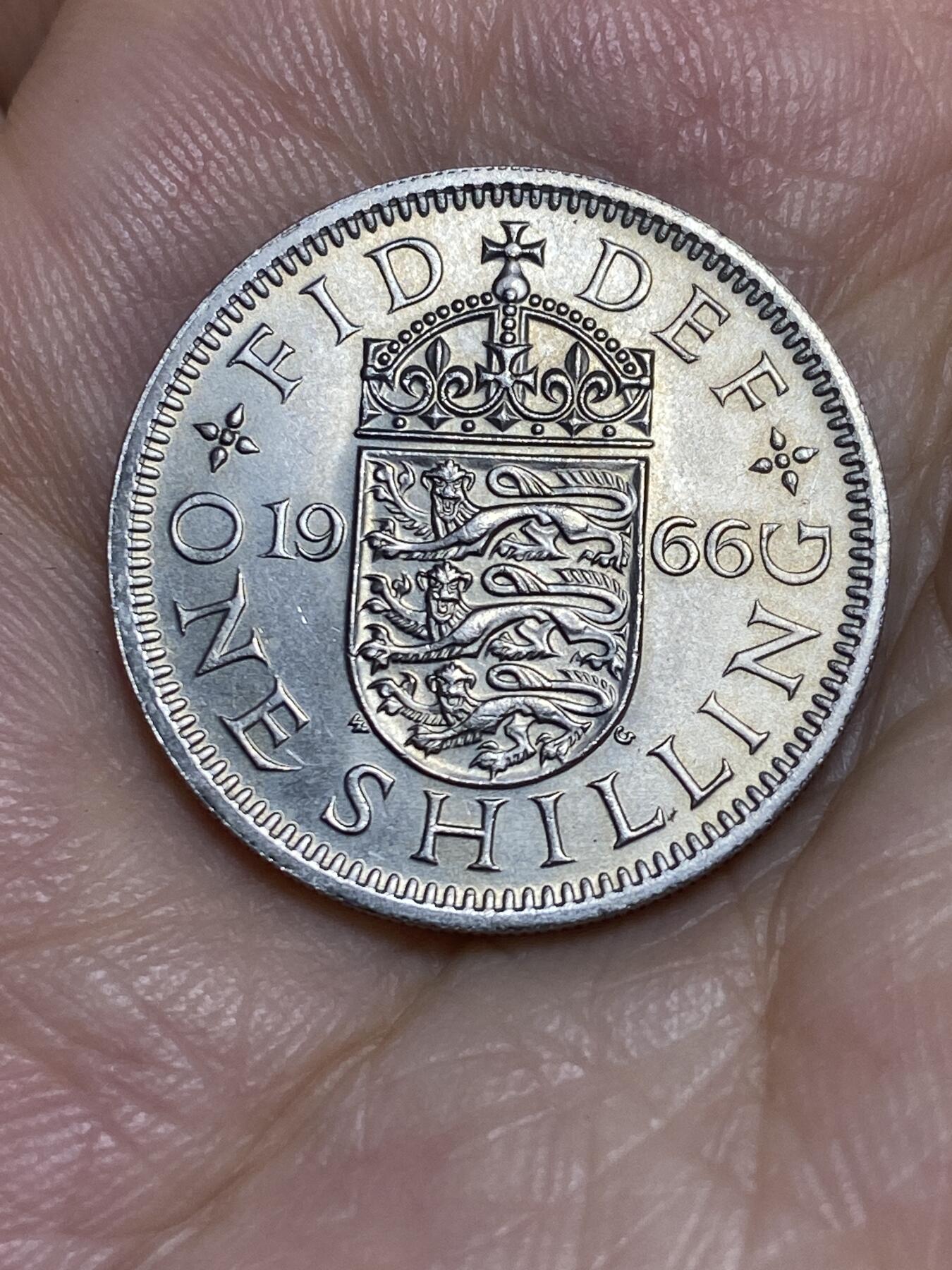 2025年第七十一场(总第九十七场）外国好品散币(免佣金) 好品–英国🇬🇧1966年1先令(伊丽莎白二世青年桂冠，英格兰盾徽版，普制币关门年)