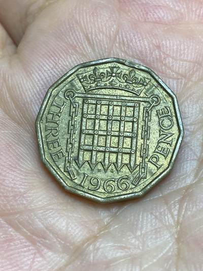 2025年第七十二场(总第九十八场）外国好品散币(免佣金) - 英国🇬🇧1966年3便士(伊丽莎白二世青年桂冠，第二版)