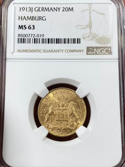 万国钱币拍卖第050期（万国五十期纪念大拍） - NGC MS63 1913年德国汉堡双狮护盾长翅流通20马克金币 经典自由市名品 光度、底板均无可挑剔 7.96g 900金