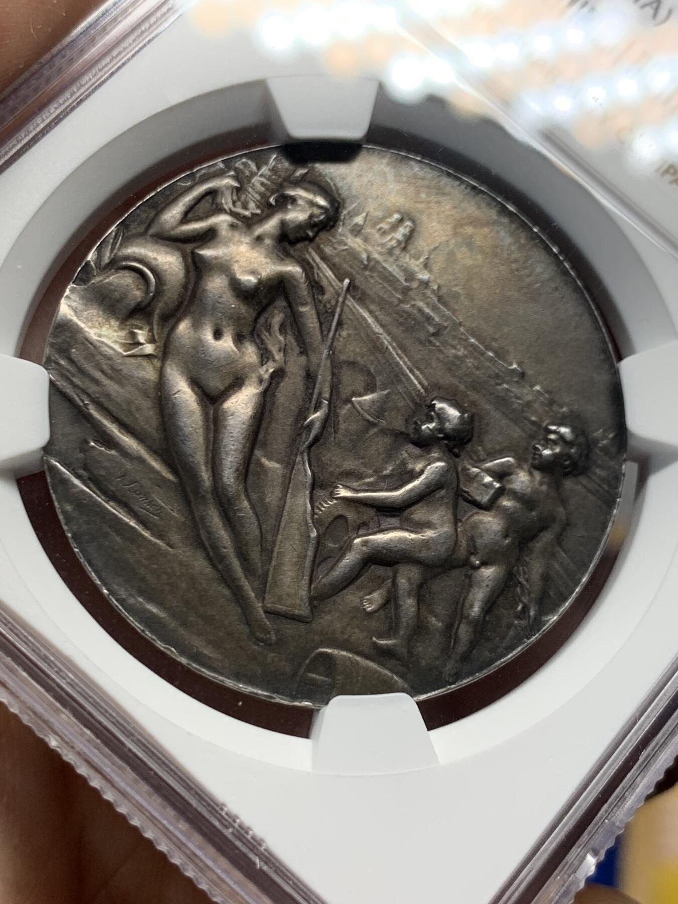 《竞宝斋》第405场 周日，周一，2场连拍 （全场包邮） NGC MS62 法国奥尔良商会银质清凉章，美章，39mm，丰饶角。