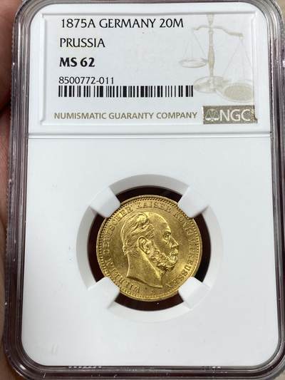 万国钱币拍卖第050期（万国五十期纪念大拍） - NGC MS62 1875年德国普鲁士威廉一世短翅20马克金币 暴力金光转不停 观感远超分数的收藏级状态 7.96g 900金