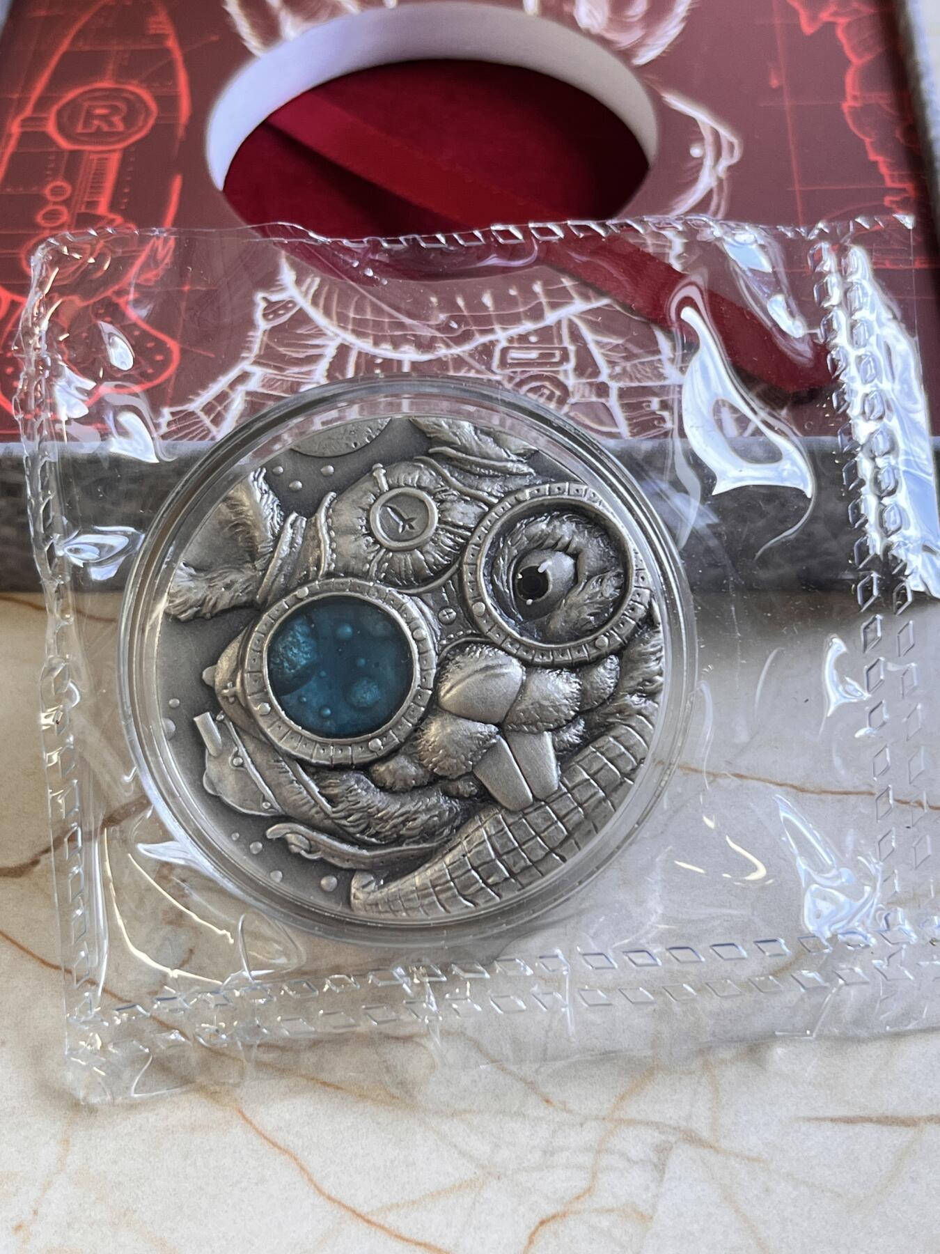 第168期拍卖【长期征集拍品】 上海造币厂中秋节航天主题火箭兔60克仿古纪念银章，999银，60克，发行10000枚
