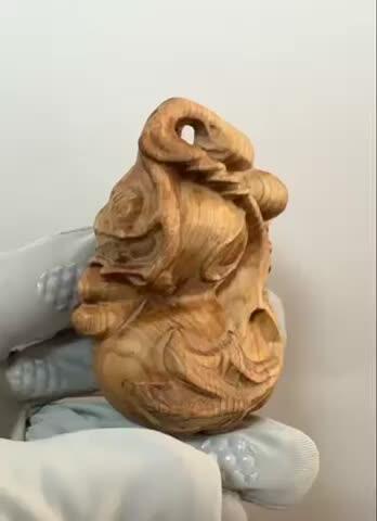 零元拍：崖柏手把件（葫芦），十年前的存货了，油性极大。