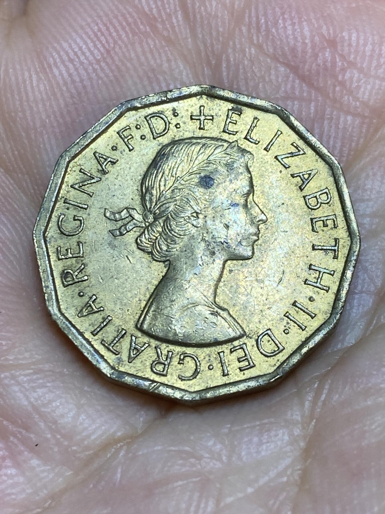 2025年第七十二场(总第九十八场）外国好品散币(免佣金) 英国🇬🇧1966年3便士(伊丽莎白二世青年桂冠，第二版)