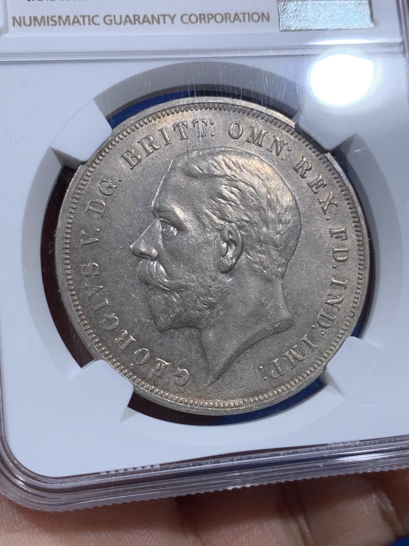 《竞宝斋》第405场 周日，周一，2场连拍 （全场包邮） NGC MS64 英国1935年乔治五世1克朗马剑银币