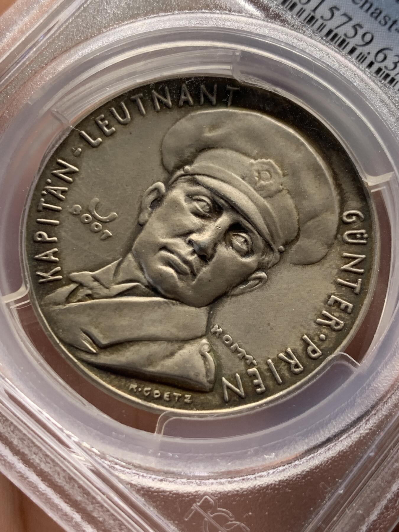 《竞宝斋》第405场 周日，周一，2场连拍 （全场包邮） 冠军分 PCGS SP63 德国1939年民族社会主义工人党纪念击沉英国皇家橡树号战列舰银章 英国军舰“皇家橡树”号在斯卡帕湾被德国潜艇指挥官君特·普里恩U-47击沉 德三卡尔哥茨名品之一