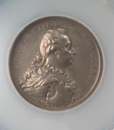 掌中浮雕-藏着的欧洲第032场 NGC MS61 ：1792年瑞典国王古斯塔夫三世遇刺镀银铜章，56mm