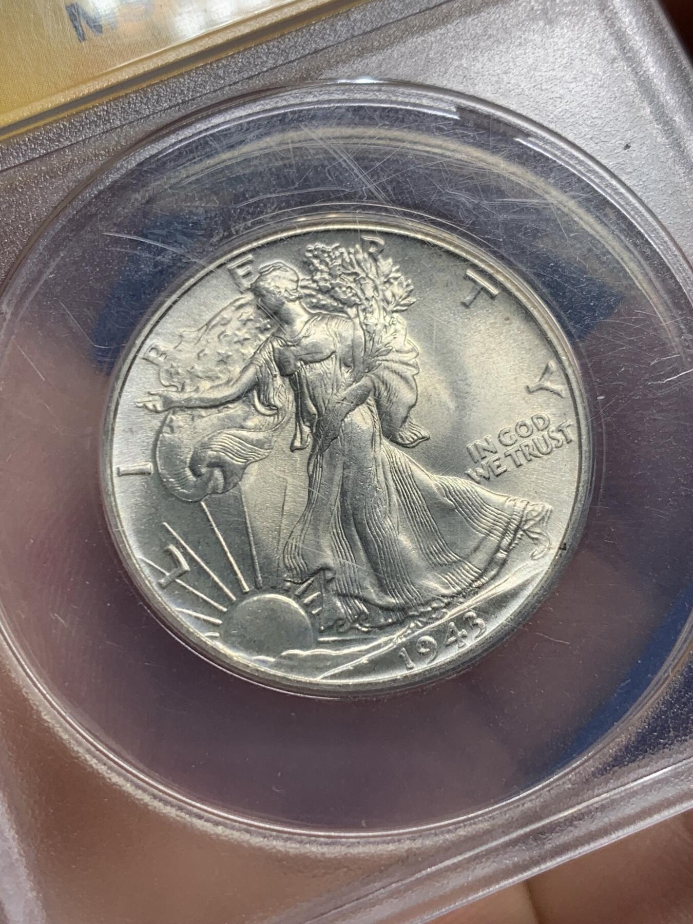 《竞宝斋》第405场 周日，周一，2场连拍 （全场包邮） ANACS MS65 美国1943年行走女神半美元银币，币面清爽干净又漂亮，打制精美，银光闪闪，转光强烈细节优秀，状态一流。ANACS小黄盒子，不输P和N盒子。