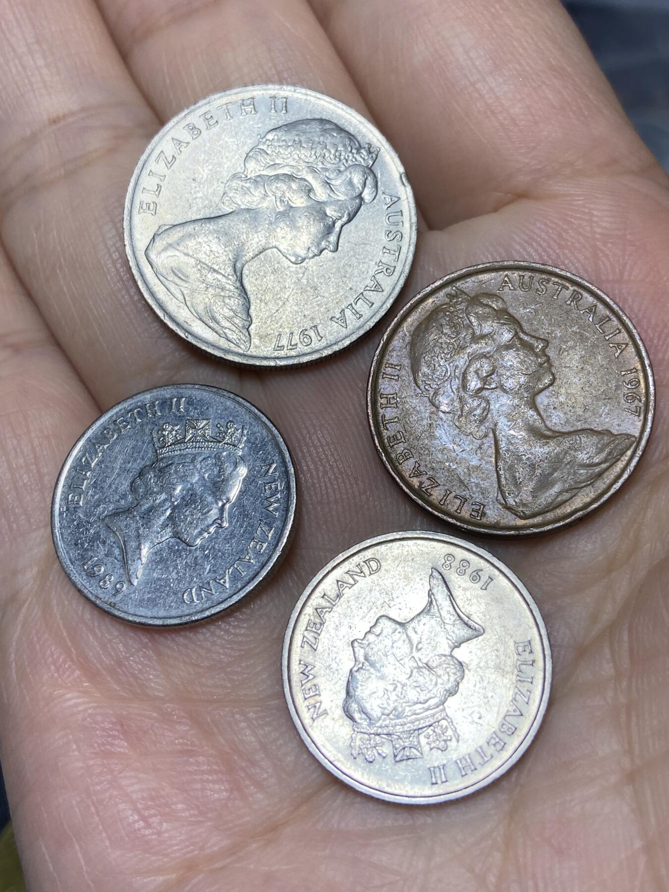 2025年第七十一场(总第九十七场）外国好品散币(免佣金) 4枚：澳大利亚🇦🇺1977年10分，1967年2分，新西兰🇳🇿1989年、1988年5分