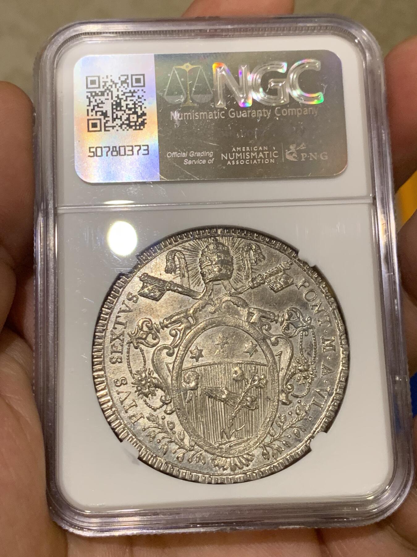 《竞宝斋》第405场 周日，周一，2场连拍 （全场包邮） 冠军分 NGC MS63 教皇国 庇护六世 1780年 1 斯库多 银币 原光底板 独年顶级状态 日常所见VF-XF为主 63分可遇不可求