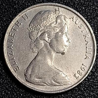 泉币菌-第64场-精品场 英属 澳大利亚1982年10分铜镍币 琴鸟 伊丽莎白二世女王  铜镍币 23.6mm