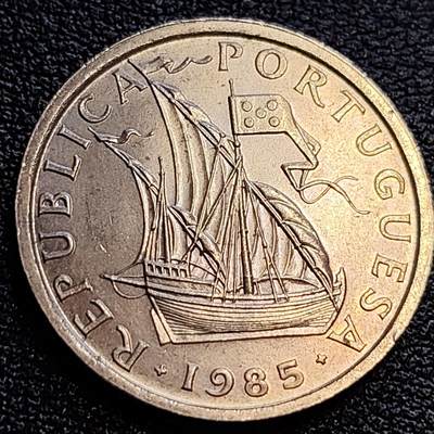 泉币菌-第63场-精品场  原光美品 葡萄牙1985年5埃斯库多铜镍币 帆船 国徽盾牌 24.5MM 