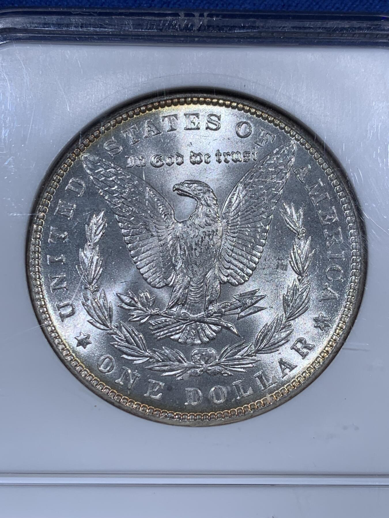 《竞宝斋》第405场 周日，周一，2场连拍 （全场包邮） NGC MS65 美国1886年摩根1美元银币 犀利转光
