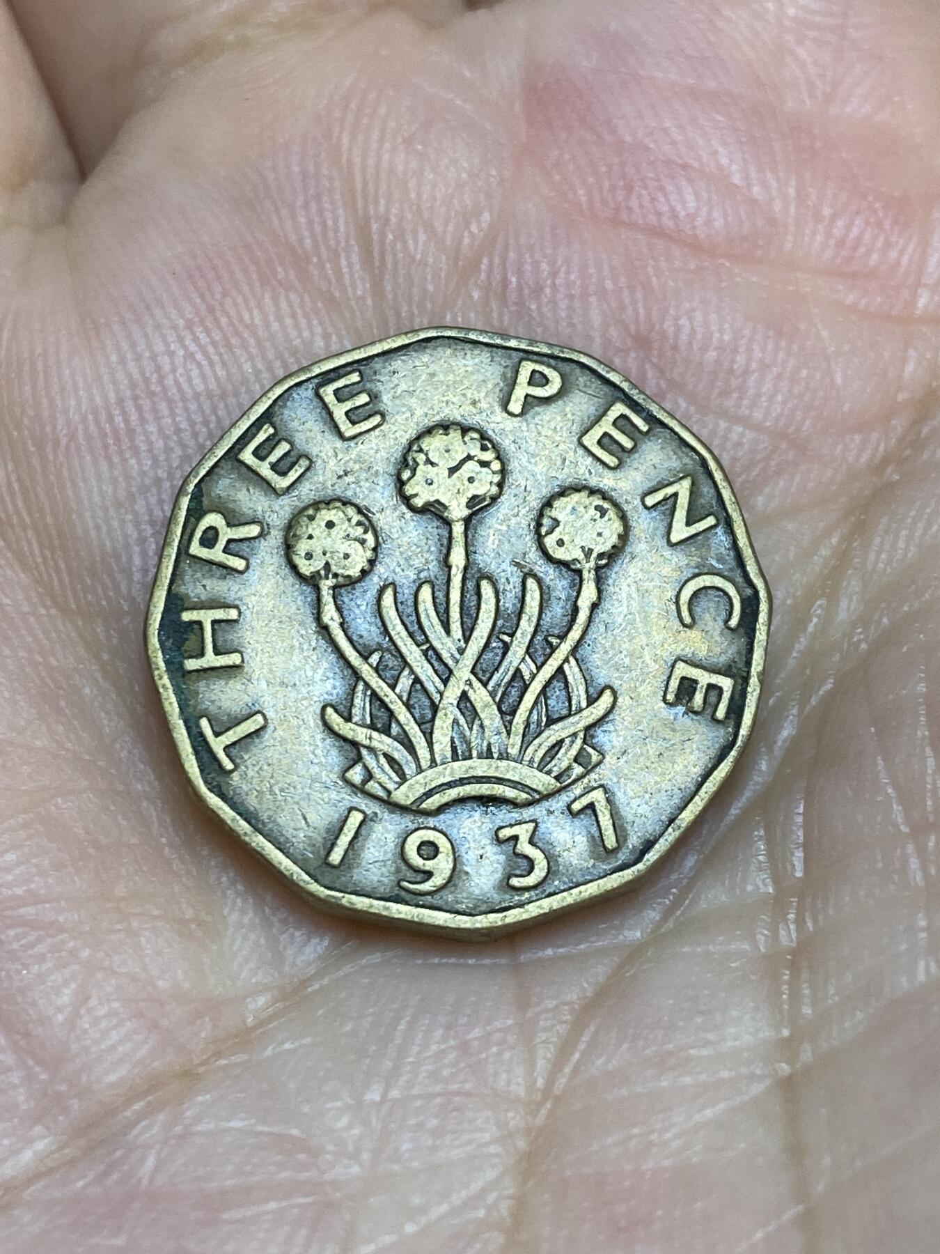 2025年第七十二场(总第九十八场）外国好品散币(免佣金) 英国🇬🇧1937年3便士(乔治六世加冕年，第一版首发年)