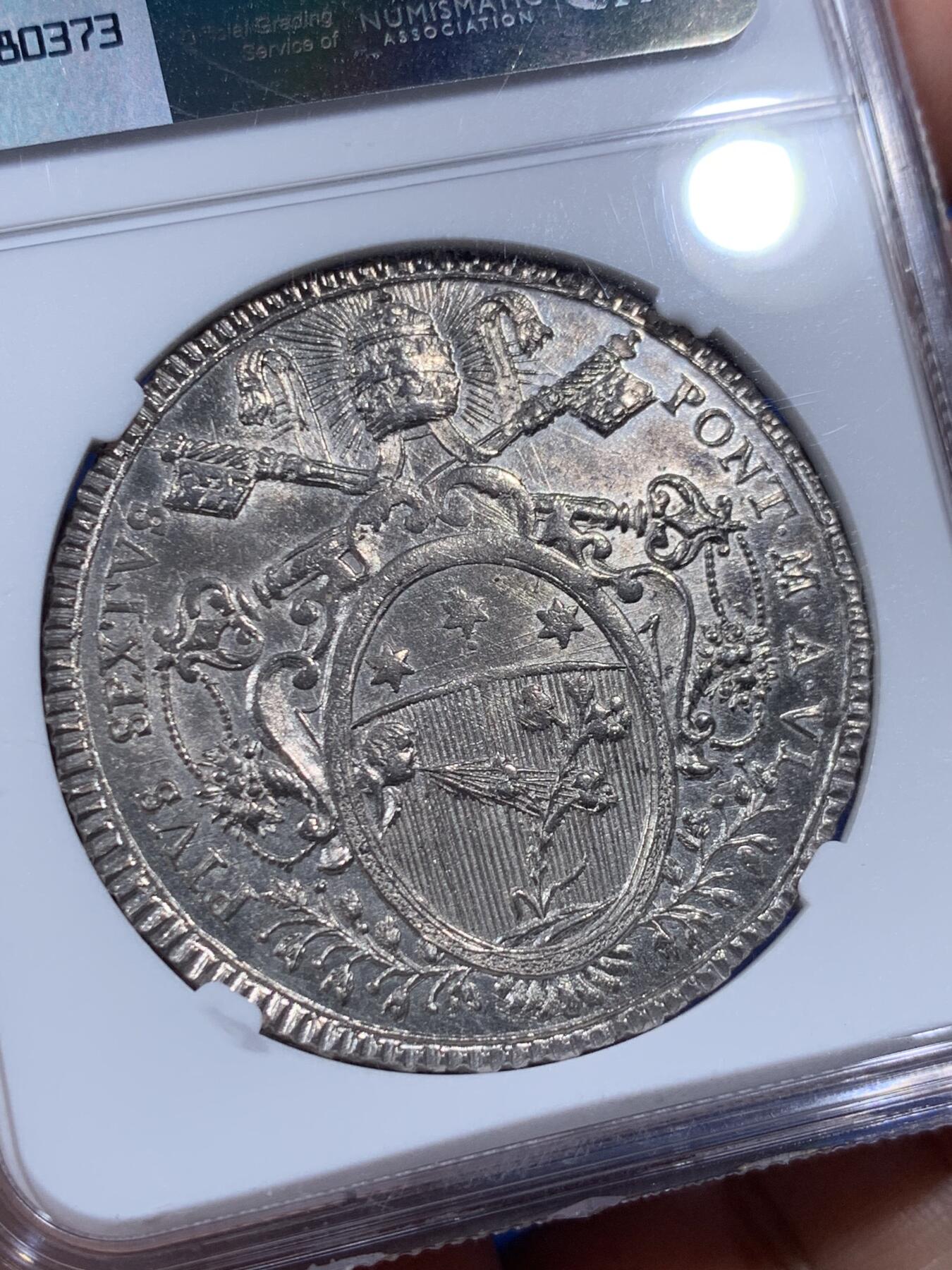 《竞宝斋》第405场 周日，周一，2场连拍 （全场包邮） 冠军分 NGC MS63 教皇国 庇护六世 1780年 1 斯库多 银币 原光底板 独年顶级状态 日常所见VF-XF为主 63分可遇不可求