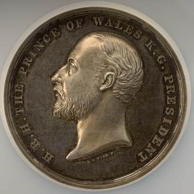 掌中浮雕-藏着的欧洲第032场 - NGC MS64 ：1890年英国伦敦学院银章，51mm，带原盒