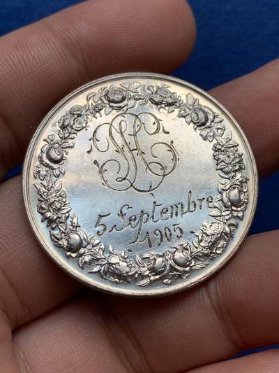 《竞宝斋》第406场 周日，周一，2场连拍 （全场包邮） 法国1905婚姻与爱情纪念银章，21.65g，36.3mm，丰饶角银标。